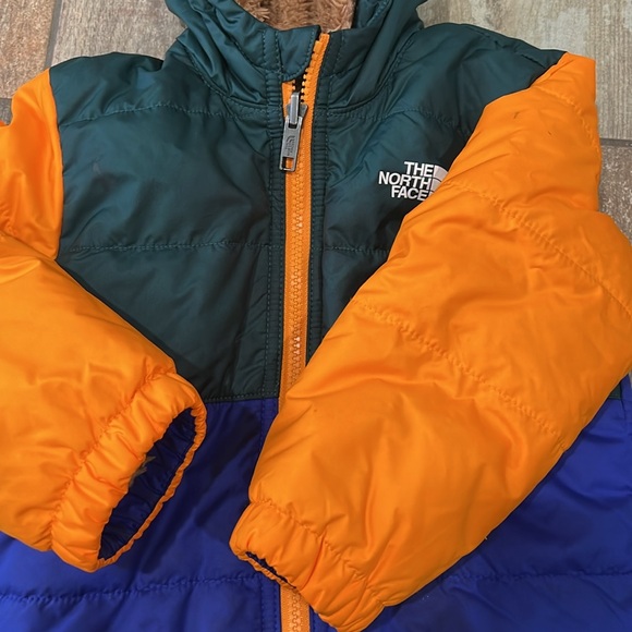 The North Face Reversible Jacket size 18-24mth - Picture 5 of 7